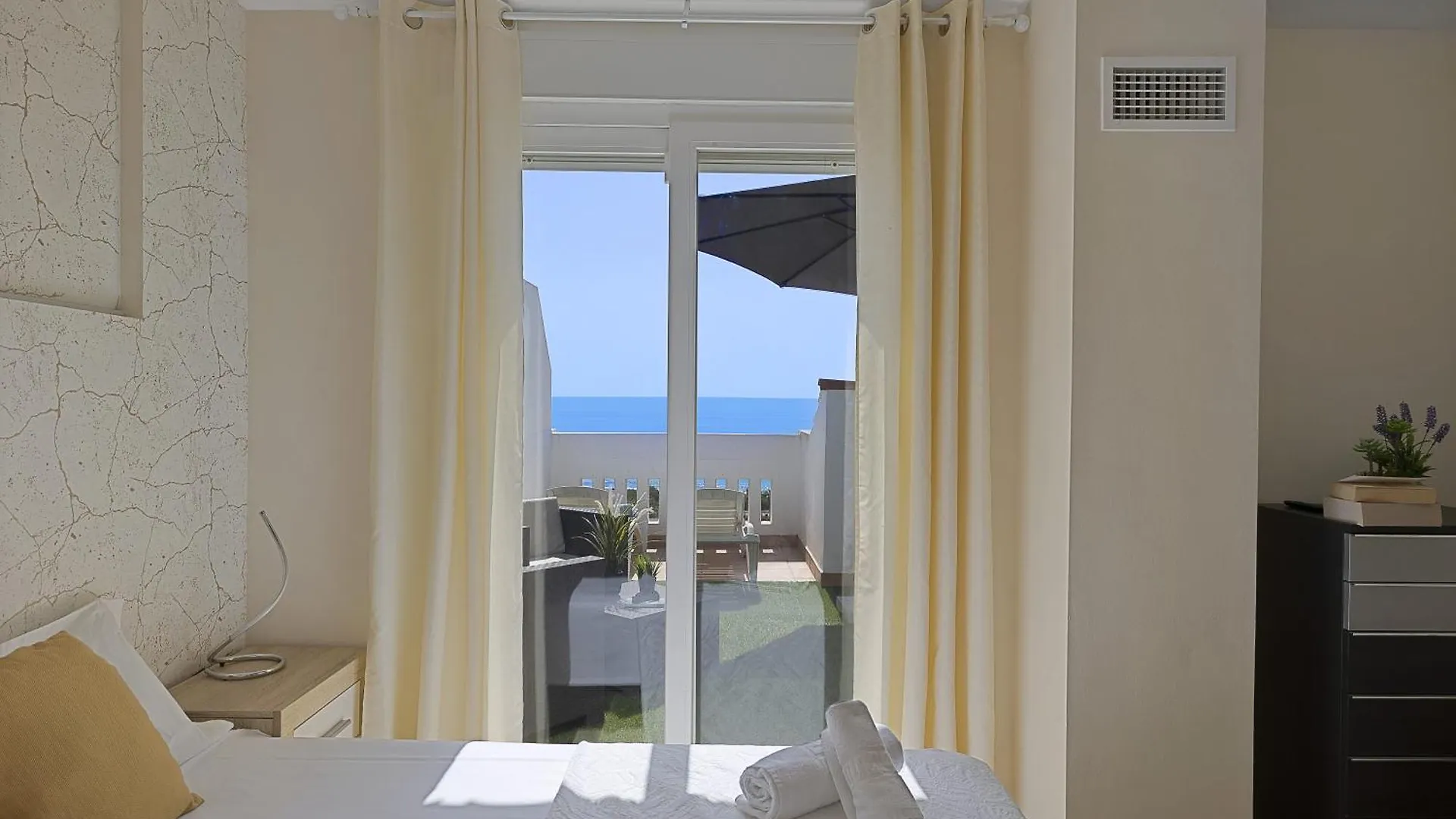 Breathtaking Beachfront Terrace In Manilva By Costarentals - Ref M45